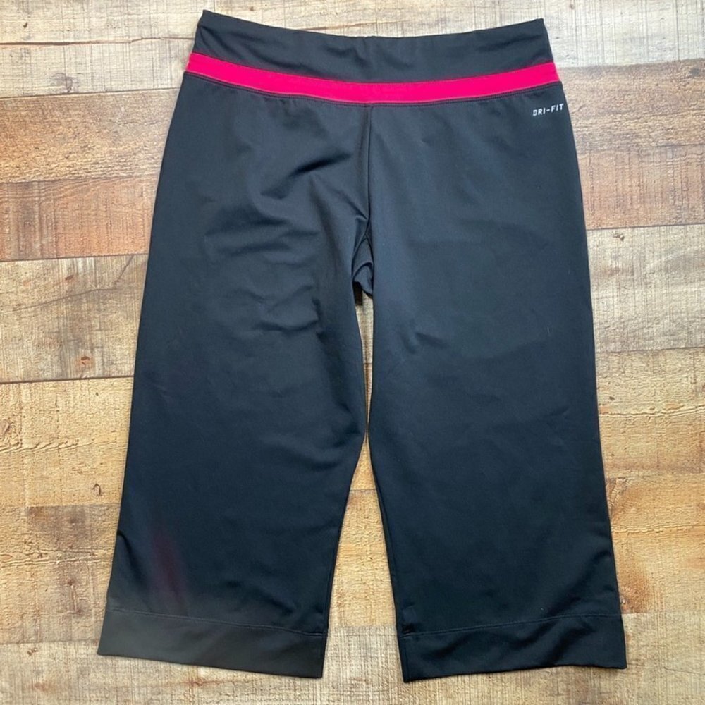 Women's Nike Dri-Fit Cropped Athletic Pants size Small